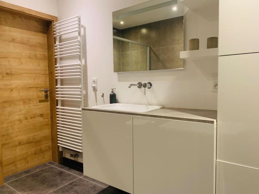 Maison En Plein Centre Avec Terrasse Et Jardin Vielsalm Luaran gambar