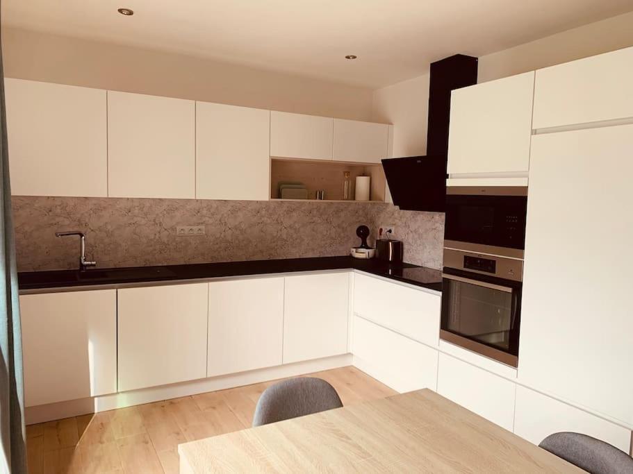 Maison En Plein Centre Avec Terrasse Et Jardin Vielsalm Luaran gambar